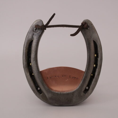 Plaque Horseshoe “Lucky in Love”
